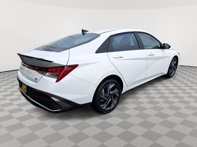 2025 Hyundai Elantra Hybrid SEL Sport