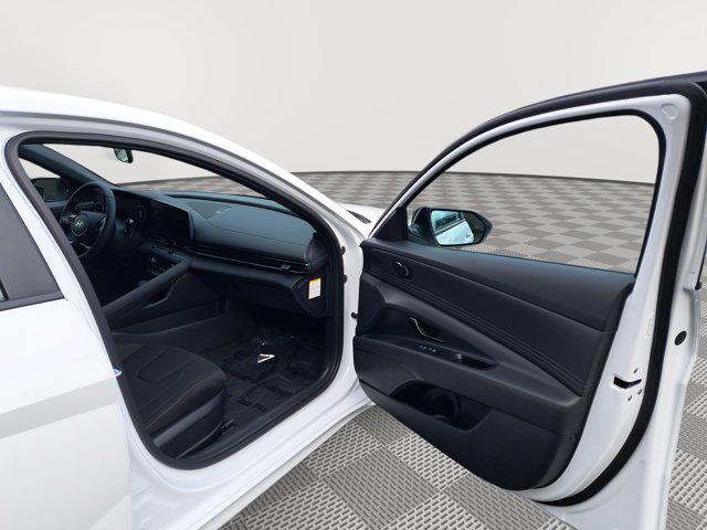 2025 Hyundai Elantra Hybrid SEL Sport