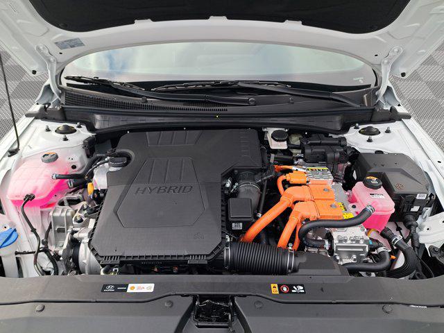 2025 Hyundai Elantra Hybrid SEL Sport