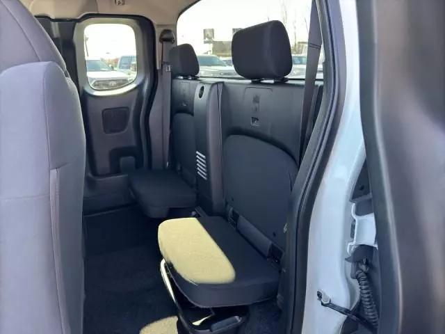 2022 Nissan Frontier King Cab S 4x2