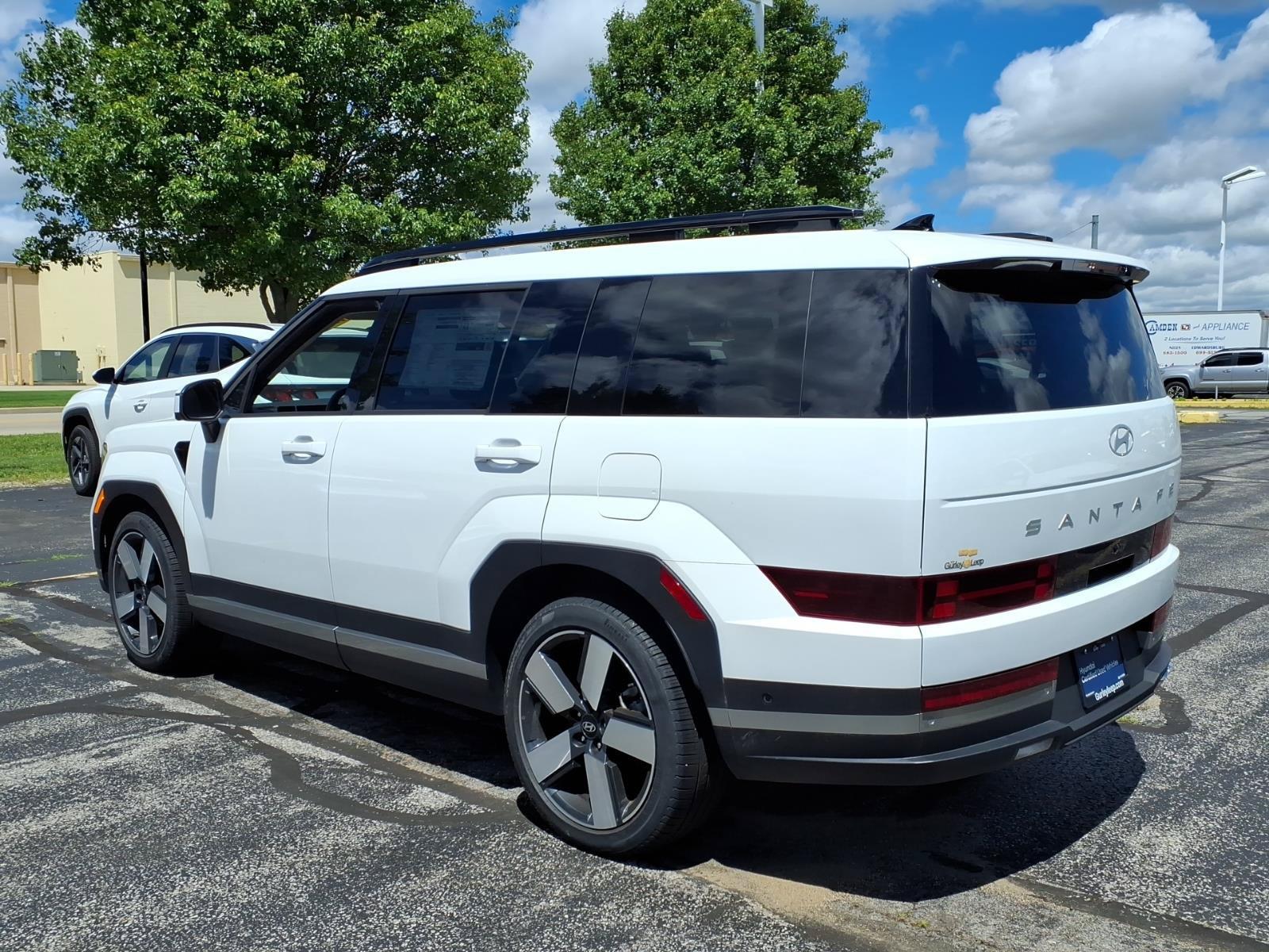 2025 Hyundai Santa Fe Limited - Photo 30