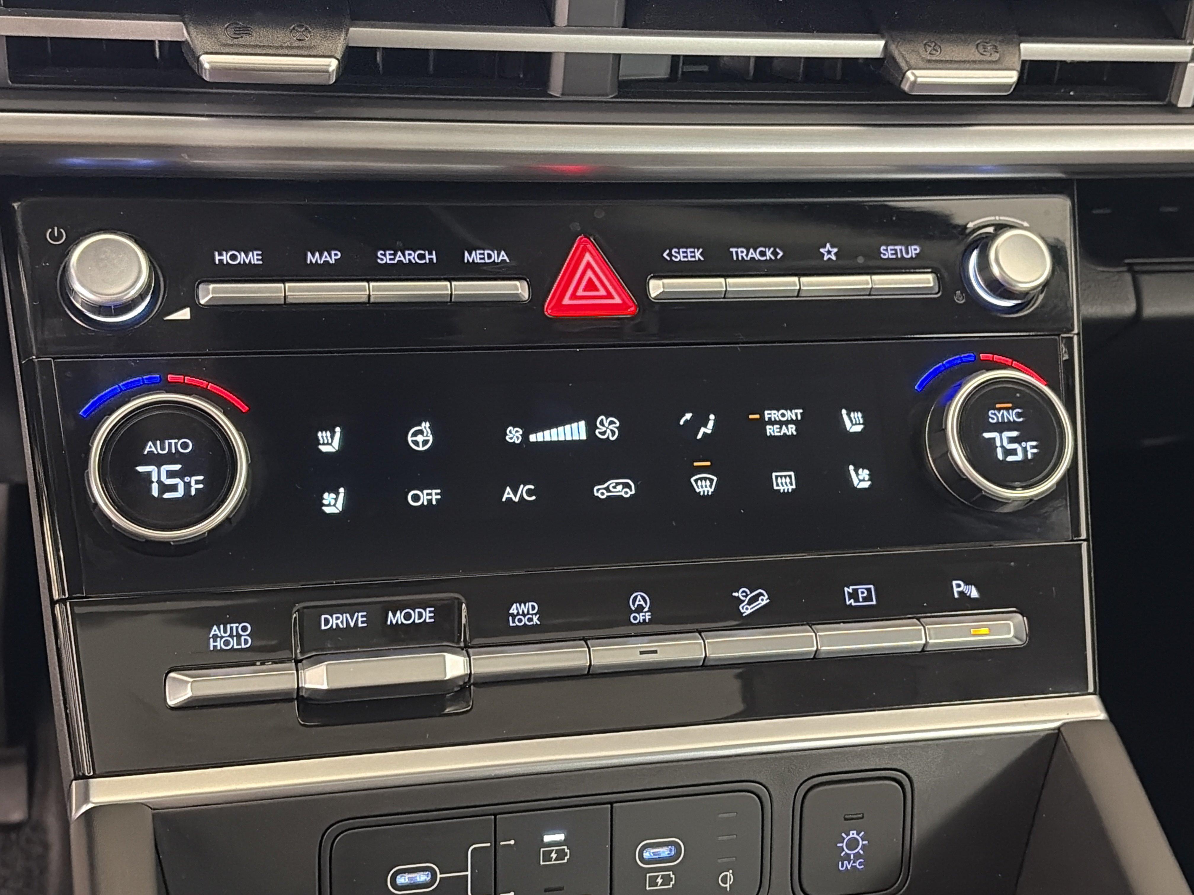 2025 Hyundai Santa Fe Limited - Photo 58