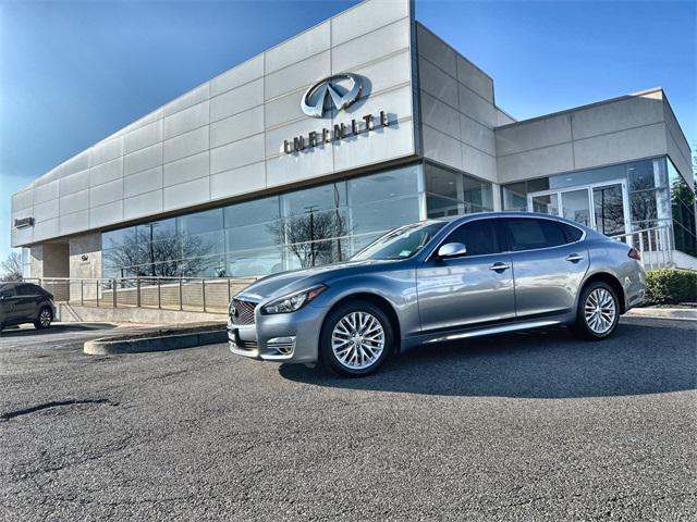 2016 Infiniti Q70L