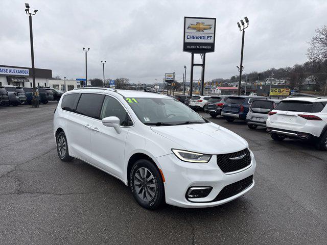 2021 Chrysler Pacifica Hybrid Touring L for sale in Altoona, PA