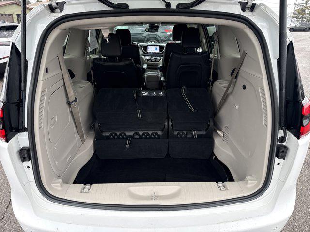 2021 Chrysler Pacifica Hybrid Touring L