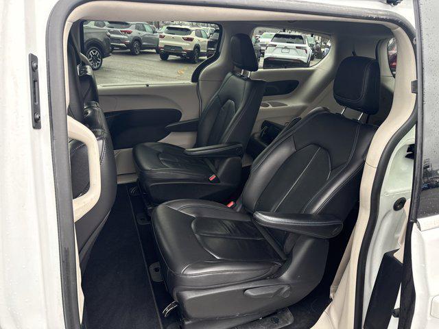 2021 Chrysler Pacifica Hybrid Touring L