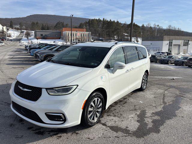 2021 Chrysler Pacifica Hybrid Touring L