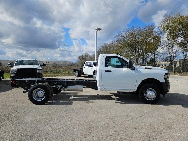 2024 RAM Ram 3500 Chassis Cab RAM 3500 TRADESMAN CHASSIS REGULAR CAB 4X4 84 CA
