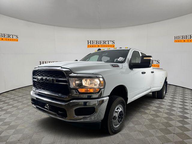 2024 RAM Ram 3500 RAM 3500 TRADESMAN CREW CAB 4X4 8 BOX