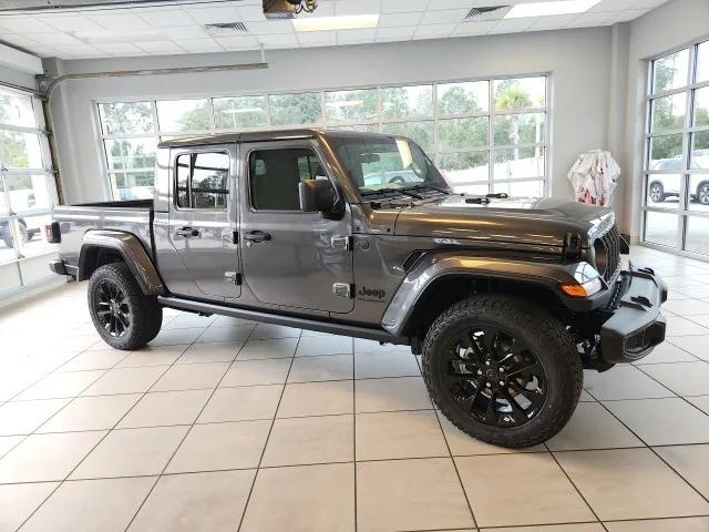 2025 Jeep Gladiator GLADIATOR NIGHTHAWK 4X4