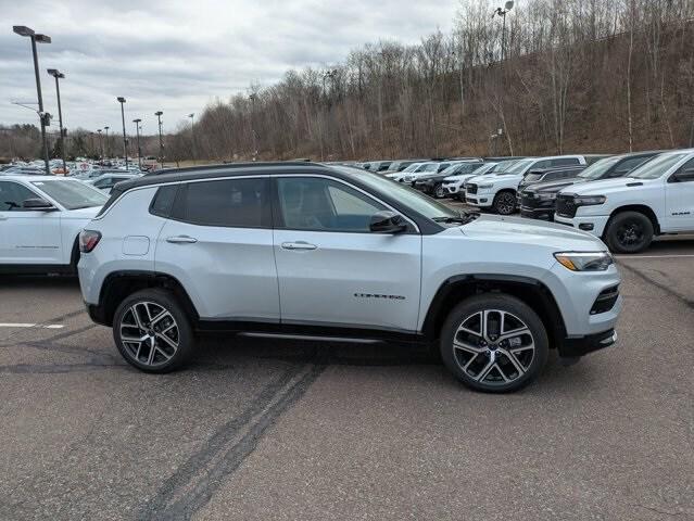 2025 Jeep Compass COMPASS LIMITED 4X4