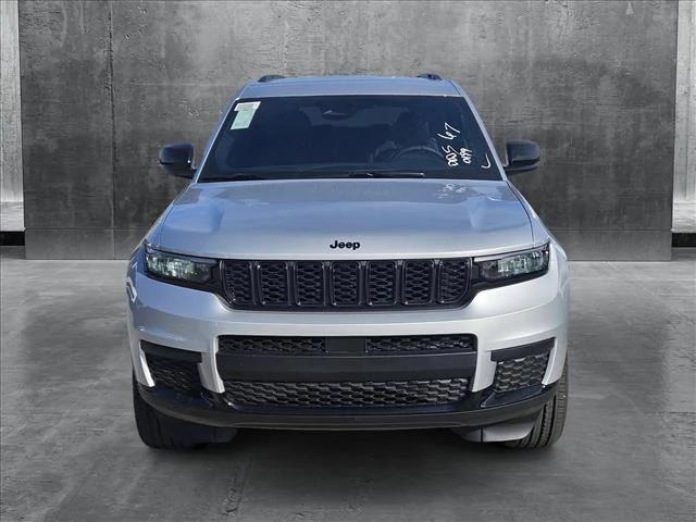 2025 Jeep Grand Cherokee GRAND CHEROKEE L ALTITUDE 4X2