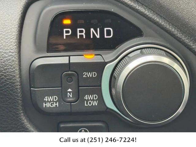 2025 RAM Ram 1500 RAM 1500 TRADESMAN CREW CAB 4X4 57 BOX