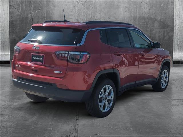 2025 Jeep Compass COMPASS LATITUDE 4X4
