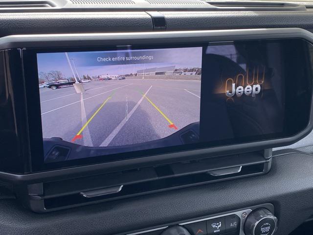 2025 Jeep Gladiator GLADIATOR SPORT 4X4
