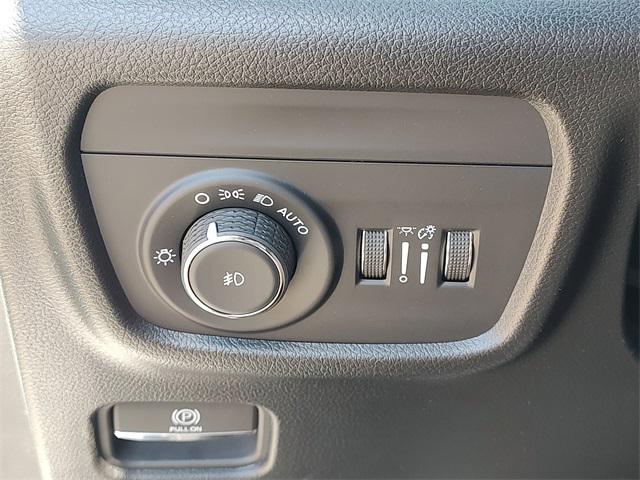 2025 Jeep Grand Cherokee GRAND CHEROKEE L SUMMIT 4X4