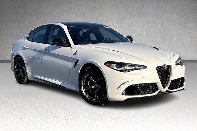 2024 Alfa Romeo Giulia GIULIA QUADRIFOGLIO SUPERSPORT RWD 2024 Alfa Romeo Giulia GIULIA QUADRIFOGLIO SUPERSPORT RWD