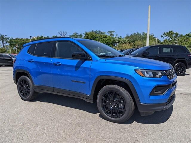 2025 Jeep Compass COMPASS LATITUDE 4X4