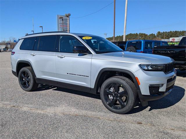 2025 Jeep Grand Cherokee GRAND CHEROKEE L LIMITED 4X4