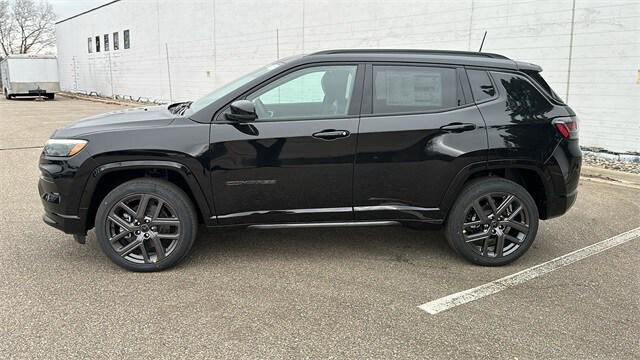 2025 Jeep Compass COMPASS LIMITED 4X4