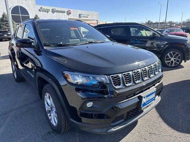 2025 Jeep Compass COMPASS LATITUDE 4X4