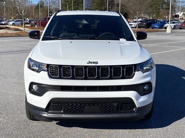 2025 Jeep Compass COMPASS LATITUDE 4X4