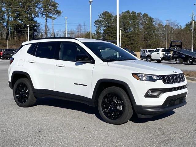 2025 Jeep Compass COMPASS LATITUDE 4X4