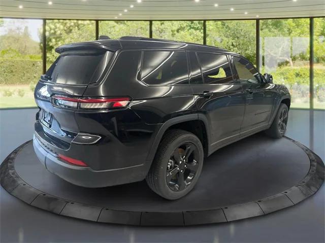 2025 Jeep Grand Cherokee GRAND CHEROKEE L ALTITUDE X 4X4