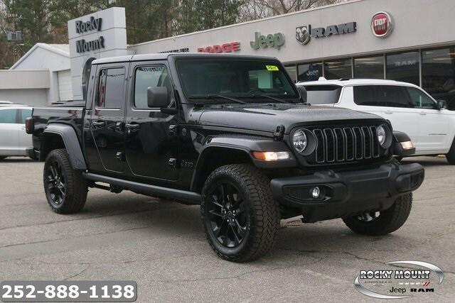 2025 Jeep Gladiator GLADIATOR NIGHTHAWK 4X4