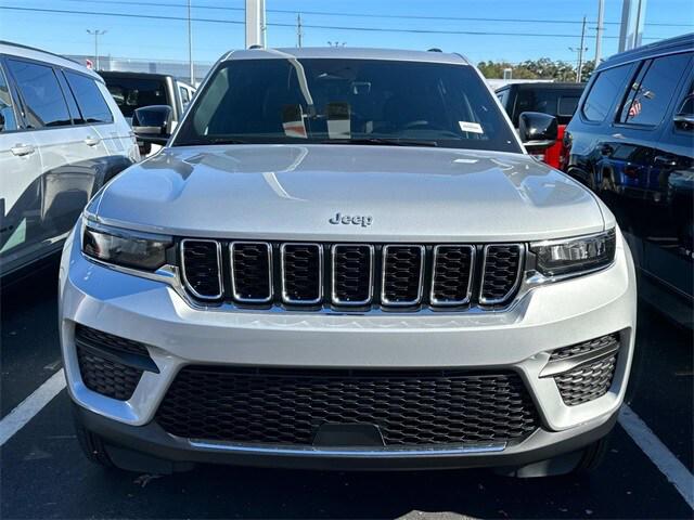 2025 Jeep Grand Cherokee GRAND CHEROKEE LAREDO X 4X2