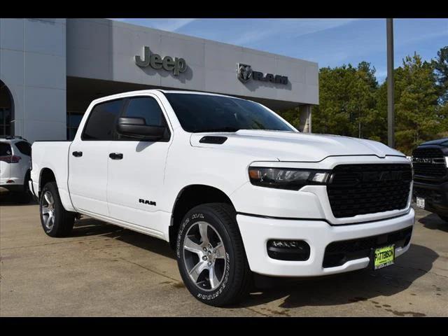 2025 RAM Ram 1500 RAM 1500 TRADESMAN CREW CAB 4X2 57 BOX