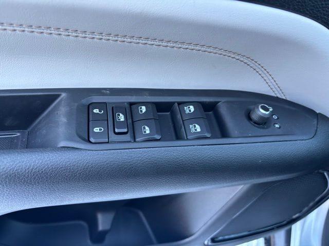 2025 Jeep Compass COMPASS LIMITED 4X4
