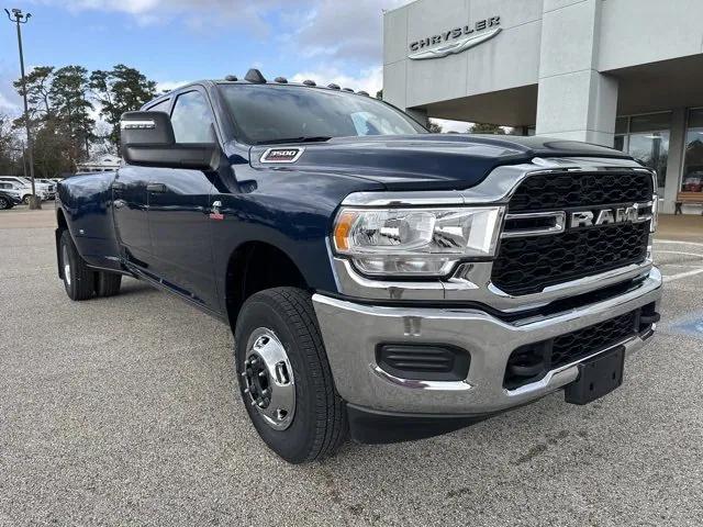 2024 RAM Ram 3500 RAM 3500 TRADESMAN CREW CAB 4X4 8 BOX