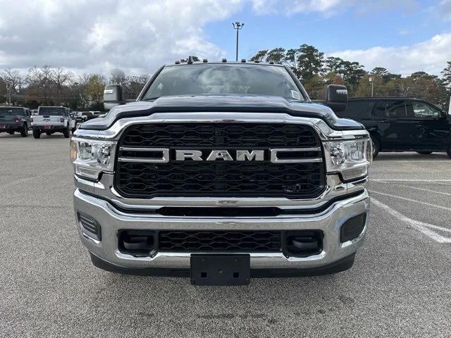 2024 RAM Ram 3500 RAM 3500 TRADESMAN CREW CAB 4X4 8 BOX