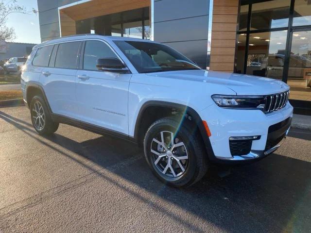 2025 Jeep Grand Cherokee GRAND CHEROKEE L LIMITED 4X4