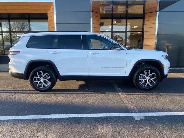 2025 Jeep Grand Cherokee GRAND CHEROKEE L LIMITED 4X4