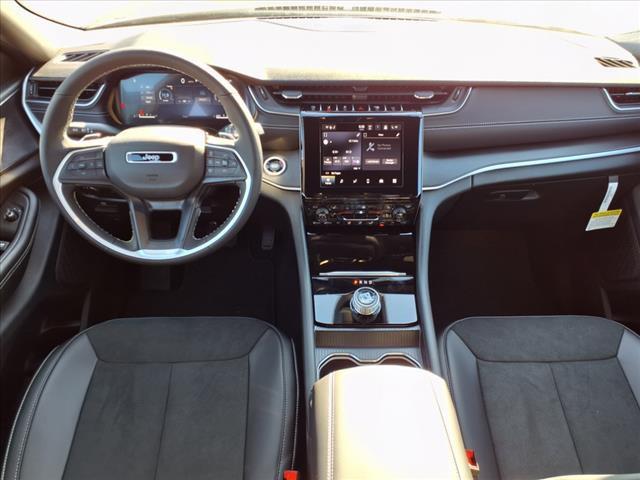 2025 Jeep Grand Cherokee GRAND CHEROKEE L ALTITUDE 4X2