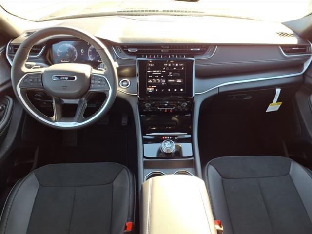 2025 Jeep Grand Cherokee GRAND CHEROKEE L ALTITUDE 4X2
