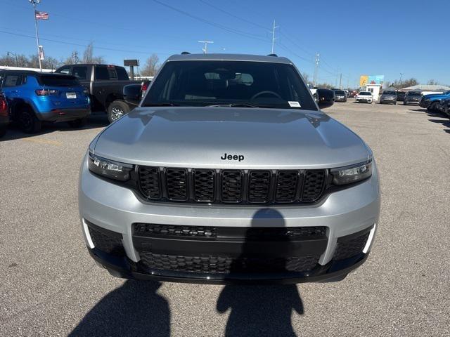 2025 Jeep Grand Cherokee GRAND CHEROKEE L ALTITUDE 4X2