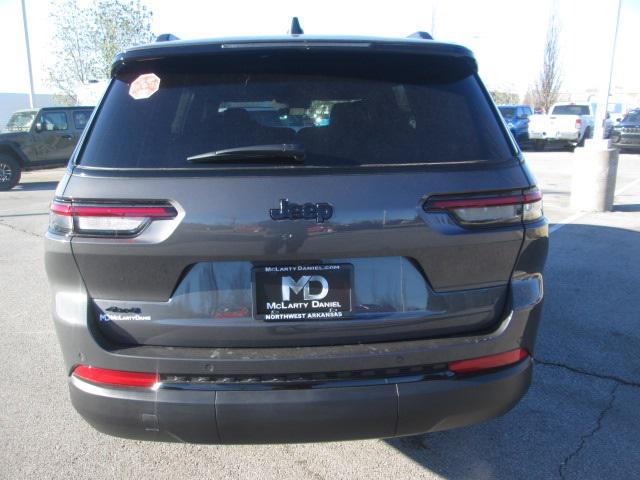 2025 Jeep Grand Cherokee GRAND CHEROKEE L ALTITUDE X 4X4