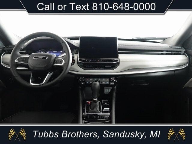 2025 Jeep Compass COMPASS LIMITED 4X4