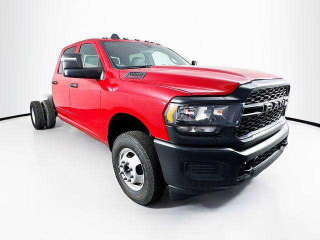 2024 RAM Ram 3500 Chassis Cab RAM 3500 TRADESMAN CREW CAB CHASSIS 4X4 60 CA