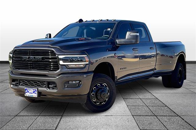 2024 RAM Ram 3500 RAM 3500 LARAMIE CREW CAB 4X4 8 BOX