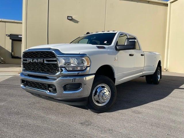 2024 RAM Ram 3500 RAM 3500 TRADESMAN CREW CAB 4X4 8 BOX