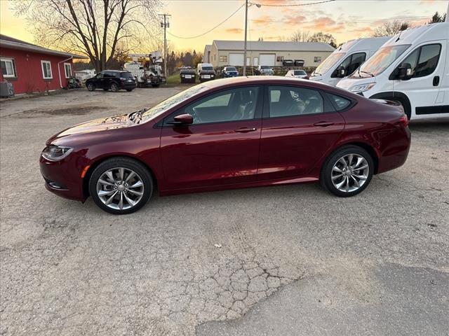 2015 Chrysler 200 S