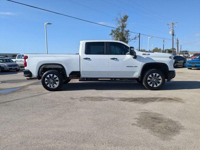 2024 Chevrolet Silverado 2500HD 4WD Crew Cab Standard Bed Custom