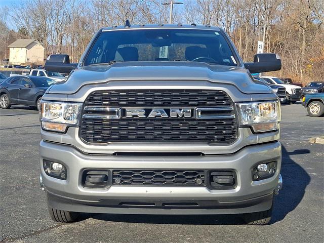 2022 RAM 3500 Big Horn Crew Cab 4x4 8 Box