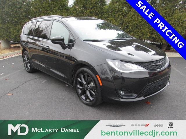 2020 Chrysler Pacifica Touring L