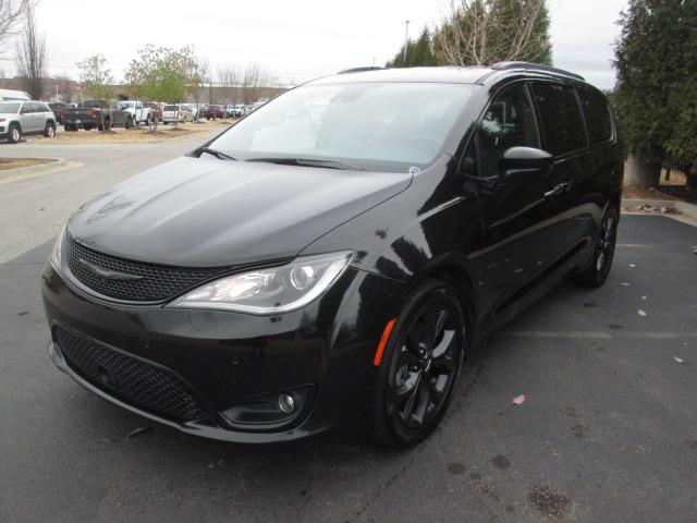 2020 Chrysler Pacifica Touring L