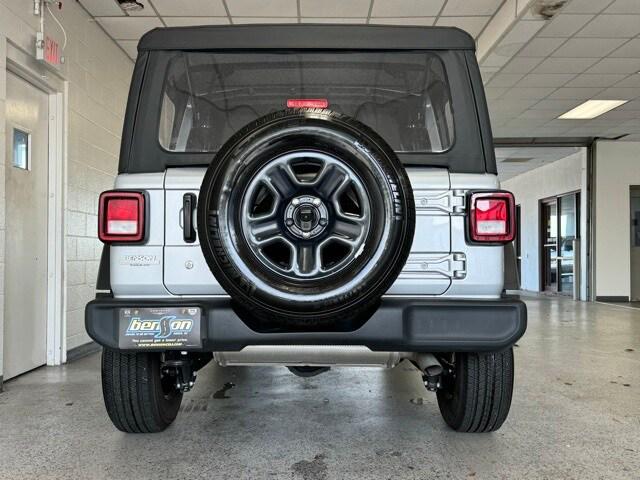 2023 Jeep Wrangler 4-Door Sport 4x4